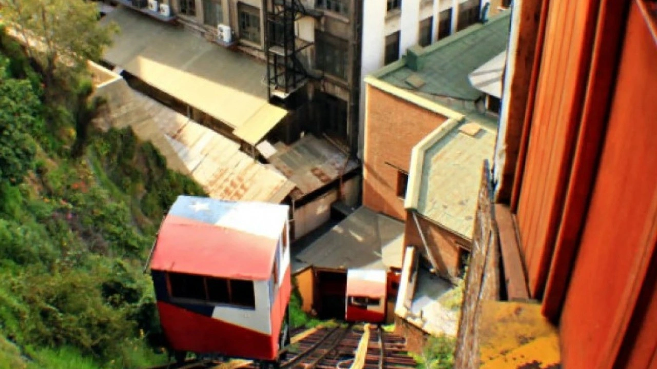 Foto - Görenleri büyüleyen manzara: İşte dünyanın en güzel füniküler hatları!