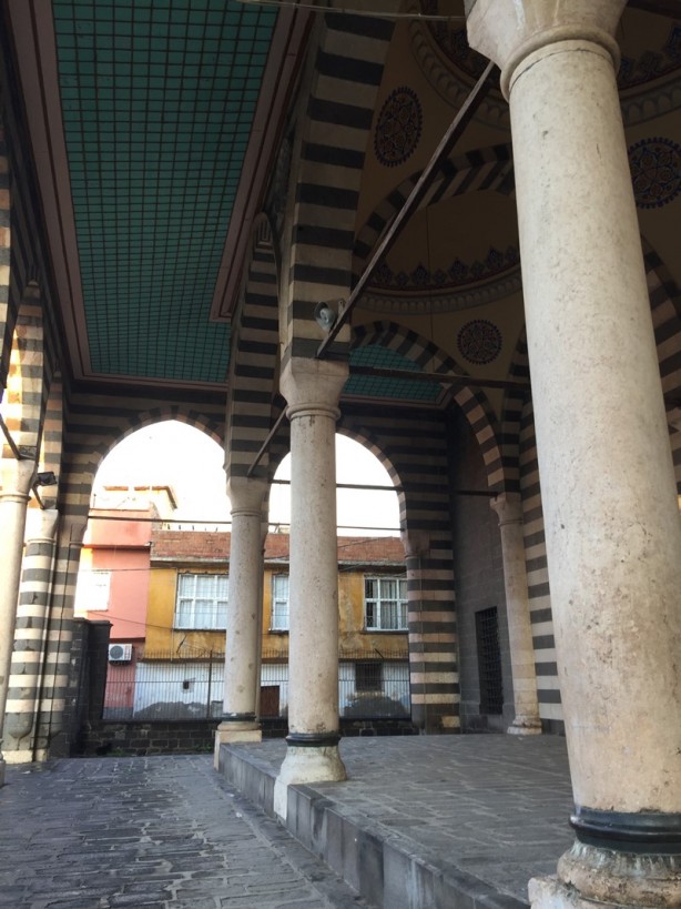 Foto - Görenleri kendine hayran bırakıyor: Diyarbakır Ulu Camii
