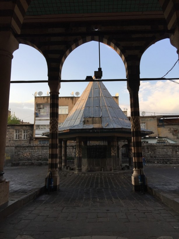 Foto - Görenleri kendine hayran bırakıyor: Diyarbakır Ulu Camii