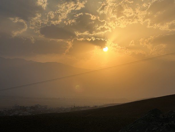 Foto - Görenleri şaşkına çeviren anlar! Dağlar kayboldu