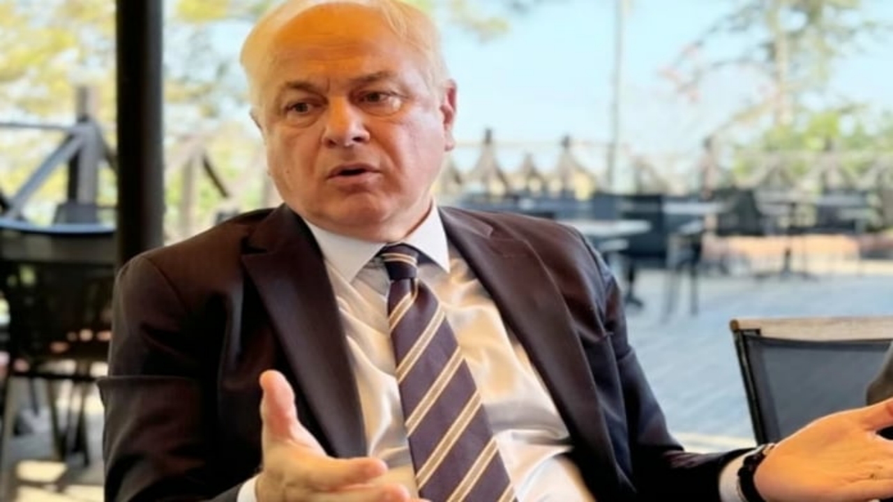 Foto - Görevden uzaklaştırılan CHP’li başkan ilk kez hakim karşısına çıktı! Açıkladığı aylık geliri şaka gibi