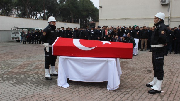 Foto - Görevdeyken kalp krizi geçirip vefat eden polise son görev