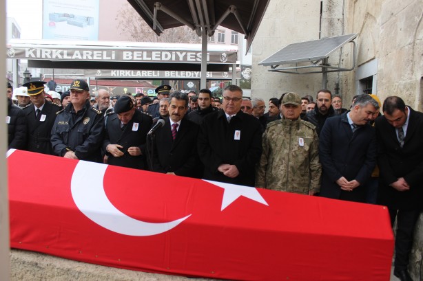 Foto - Görevdeyken kalp krizi geçirip vefat eden polise son görev