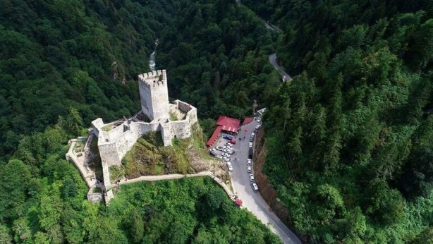 Foto - Görkemli bir kartal yuvası: Zil Kale