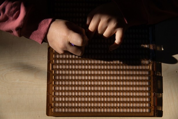 Foto - Görme engelli çocukları için Braille alfabesi öğreniyorlar