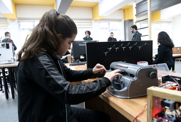 Foto - Görme engellilere umut olacak cihaz!