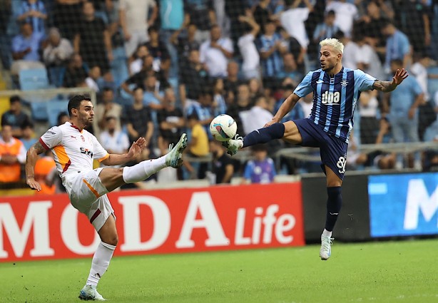 Foto - Görün fırtınasını görün: Onyedika’yı öneriyor sonra ise: Galatasaraylılar şaştı kaldı: Böyle gelişme görülmedi…