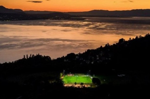 Foto - Görünce şaşkına döneceksiniz! Dünyanın en ilginç futbol sahaları