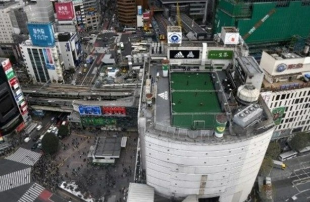 Foto - Görünce şaşkına döneceksiniz! Dünyanın en ilginç futbol sahaları