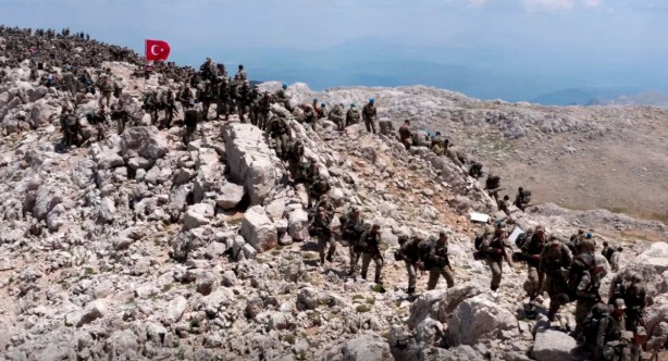 Foto - Görüntüler az önce geldi! 3 bin komando harekete geçti!