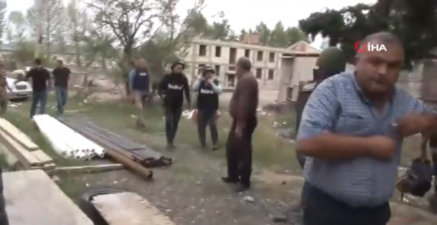 Foto - Görüntüler Azerbaycan-Ermenistan cephe hattından biraz önce geldi! Sığınaklara kaçtılar