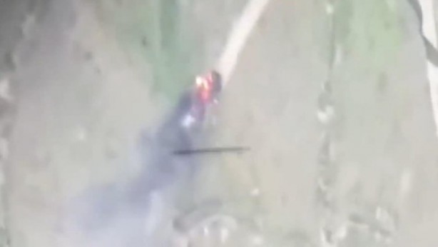 Foto - Görüntüler dünyaya servis edildi... Ermenistan mevzileri böyle vuruldu