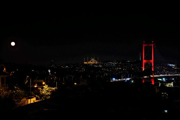 Foto - Görüntüler mest etti! İstanbul'da eşsiz dolunay manzarası