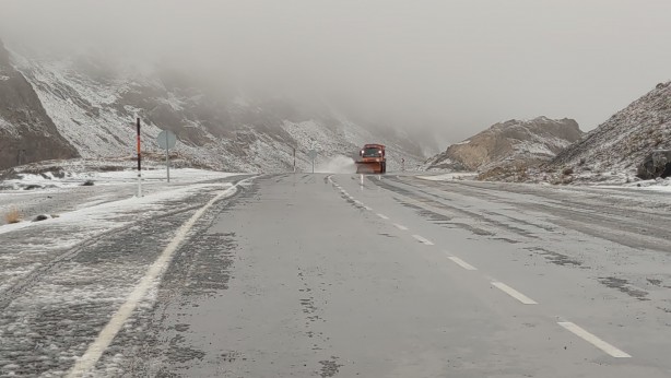 Foto - Görüntüler Türkiye'den! Karla mücadele erken başladı