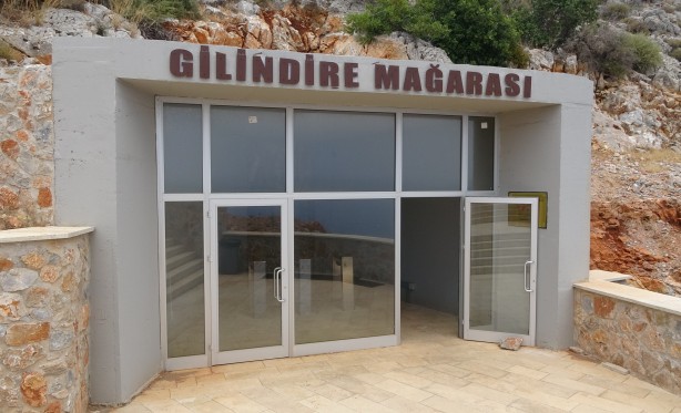 Görüntülere bakmak doyumsuz! Bir çoban kirpiyi takip ederken keşfetti