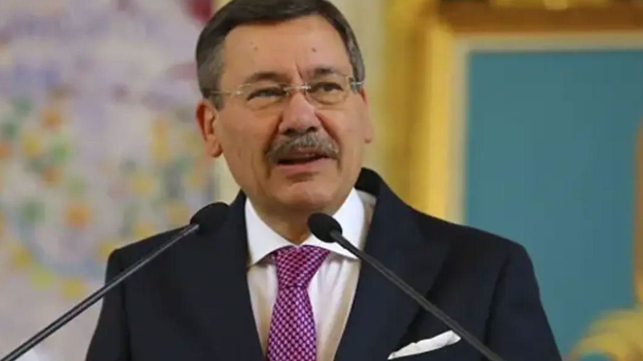 Foto - Görüntülere isyan etti: 'Allah senin belanı versin Melih Gökçek' der miydiniz?