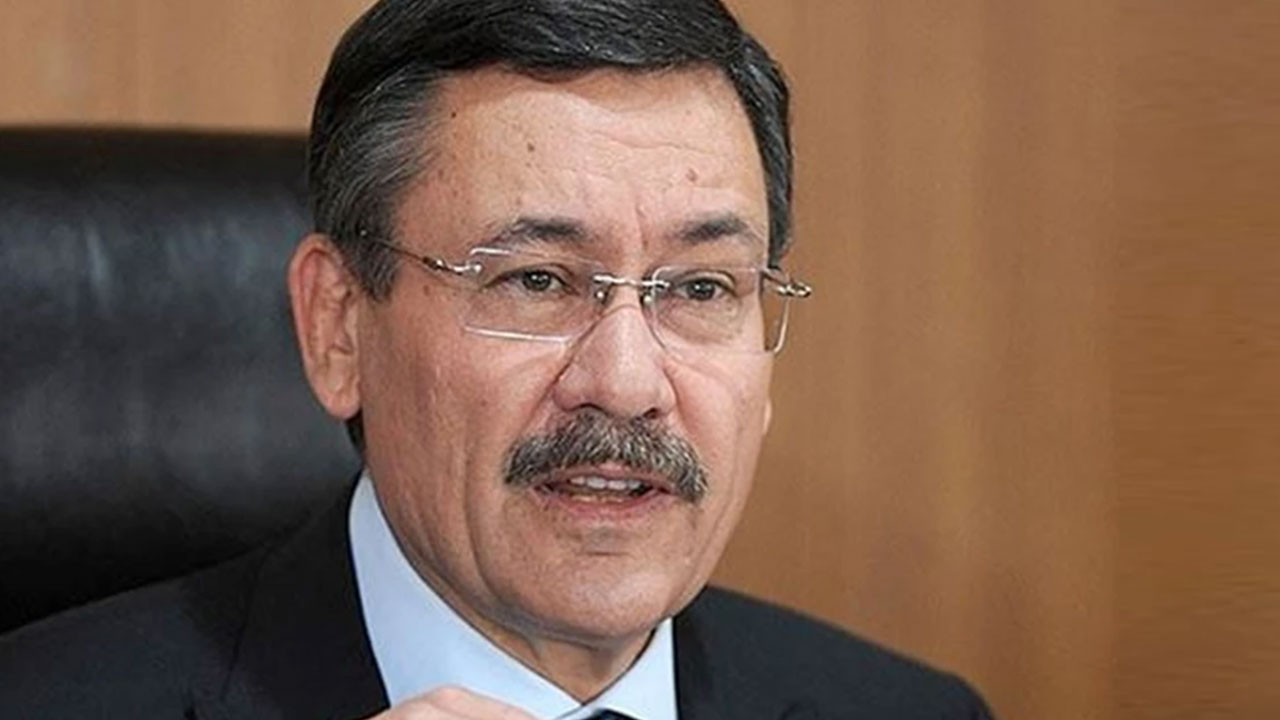 Görüntülere isyan etti: 'Allah senin belanı versin Melih Gökçek' der miydiniz?