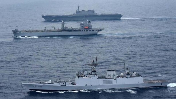 Foto - Görüntüleri resmi televizyon yayınladı! Karadeniz'e çıkarma yaptılar