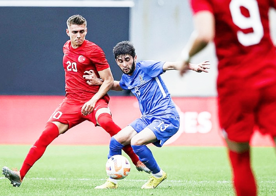 Foto - Göz göre göre açıkladılar: Keşfedilmeyi bekliyor, transfer iddiaları her yerden fışkırıyor!