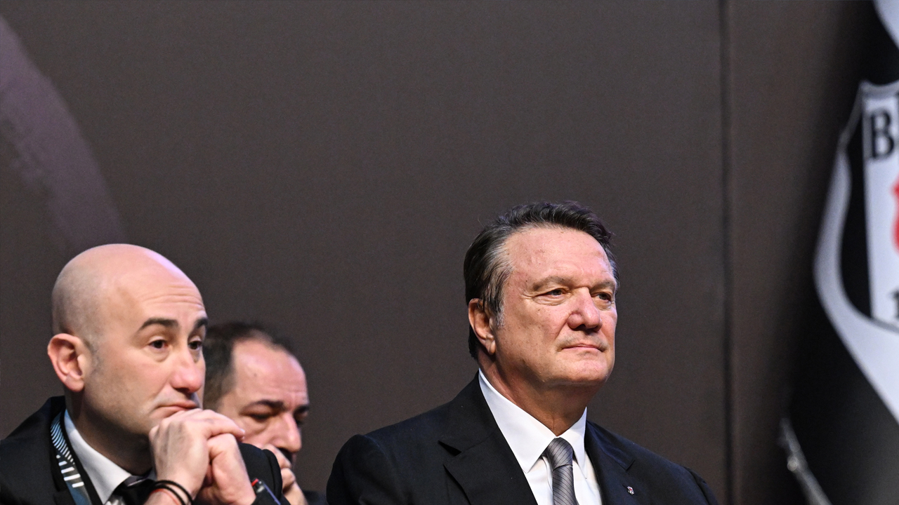 Foto - Göz göre göre alındı! Hasan Arat'ın büyük kazığı bir nebze olsun hafifleyecek? Müjdeler olsun Beşiktaş taraftarına...