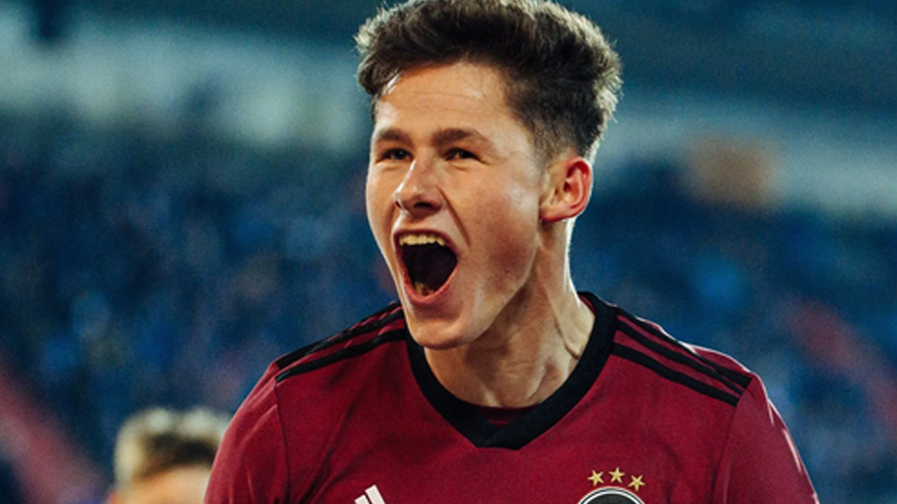 Göz göre göre oynamadı ve Okan Buruk yeni ismi buldu bile… Çekyalı diyerek duyurdular!