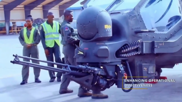 Foto - Göz göre göre varil varil petrol çalınıyor! Türk savaş helikopterleri peş peşe havalandı