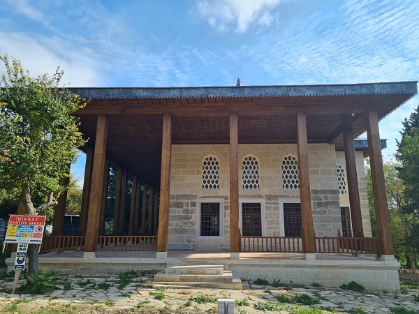 Foto - Göz kamaştırmaya başladı! Osmanlı Dönemi’nde sancağın muhafaza edildiği o köşk... 