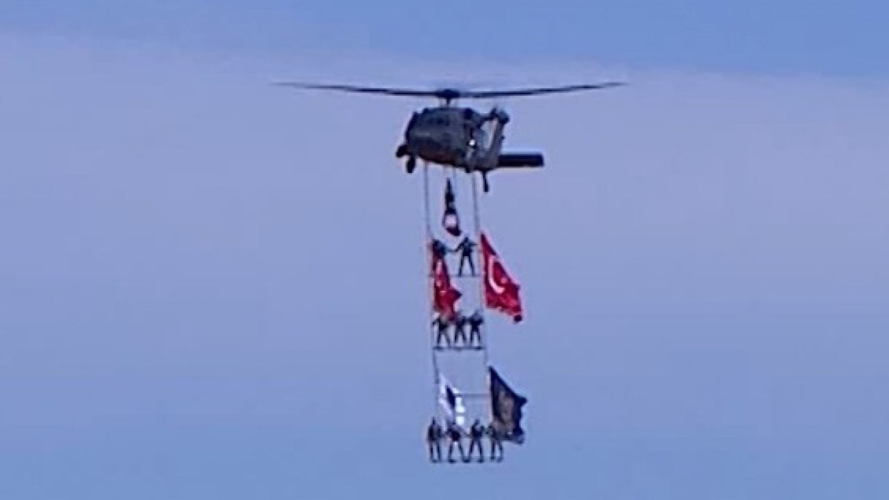Foto - Gözler gökyüzünden ayrılmadı! TEKNOFEST’te son gün şöleni