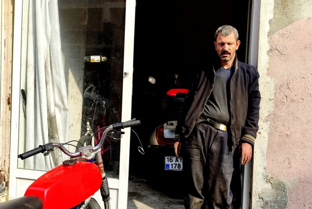 Foto - Gözleri görmeyen usta! Öyle bir şey yapıyor ki herkes şaşkın