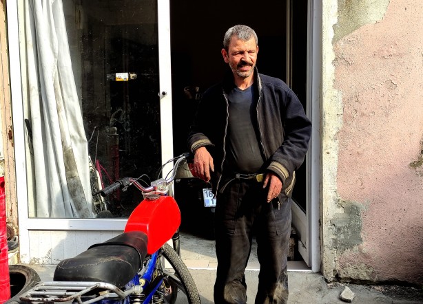 Foto - Gözleri görmeyen usta! Öyle bir şey yapıyor ki herkes şaşkın