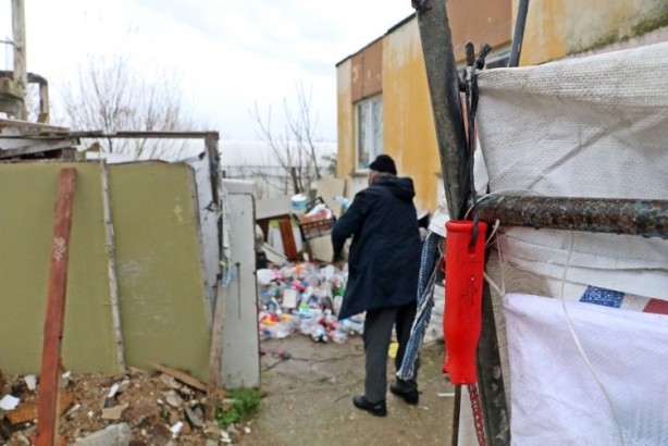 Foto - Gözleri görmeyen yaşlı adamın yürek burkan hikayesi