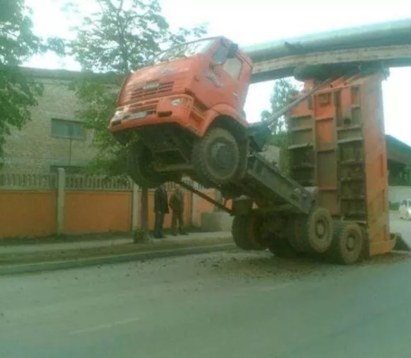 Foto - Gözlerinize inanamayacaksınız! Bu kadarda olmaz dedirten kazalar