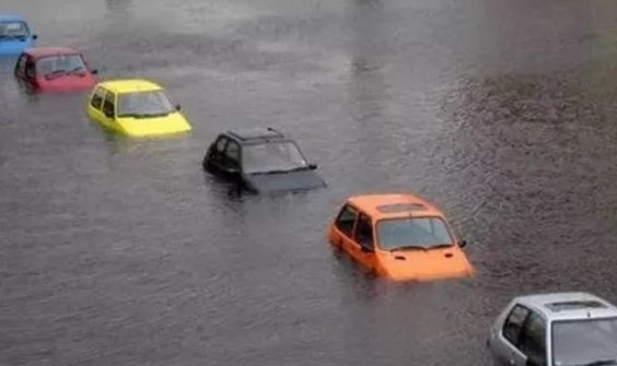 Foto - Gözlerinize inanamayacaksınız! Bu kadarda olmaz dedirten kazalar