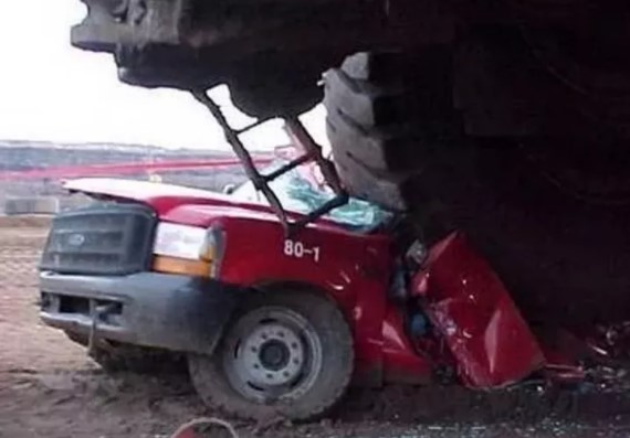 Foto - Gözlerinize inanamayacaksınız! Bu kadarda olmaz dedirten kazalar