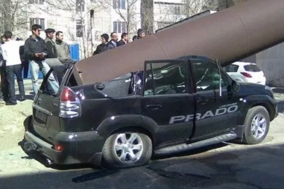 Foto - Gözlerinize inanamayacaksınız! Bu kadarda olmaz dedirten kazalar