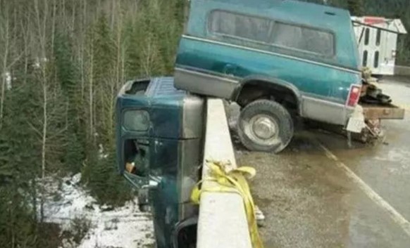 Foto - Gözlerinize inanamayacaksınız! Bu kadarda olmaz dedirten kazalar