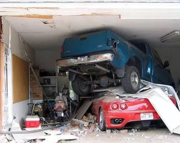 Foto - Gözlerinize inanamayacaksınız! Bu kadarda olmaz dedirten kazalar