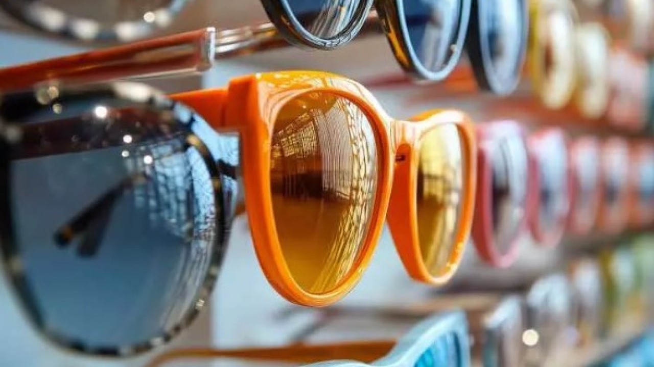 Foto - Gözlük kullanırken bu hatayı sakın yapmayın: Sarı nokta hastalığına sebep oluyor!