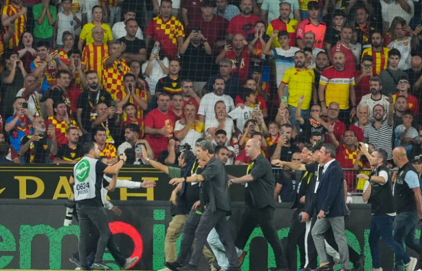 Foto - Göztepe Onursal Başkanı Mehmet Sepil'den Ali Koç'a olay sözler: Yine ortalık karışacak! Ali Koç'a ağır eleştiri