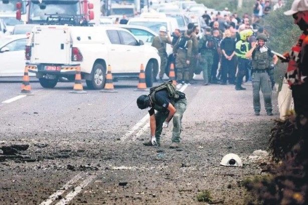 Foto - Gözü dönmüş siyonist İsrail'den 4 ülkeye eşzamanlı saldırı! Hem havadan hem karadan katliam
