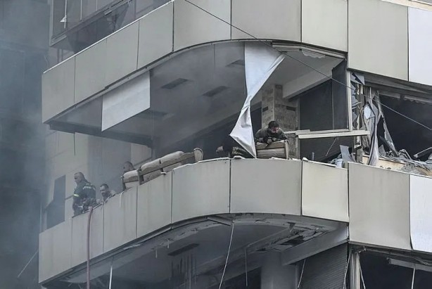 Foto - Gözü dönmüş siyonist İsrail'den 4 ülkeye eşzamanlı saldırı! Hem havadan hem karadan katliam