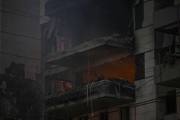 Foto - Gözü dönmüş siyonist İsrail'den 4 ülkeye eşzamanlı saldırı! Hem havadan hem karadan katliam