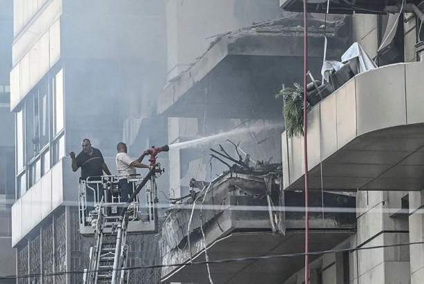 Foto - Gözü dönmüş siyonist İsrail'den 4 ülkeye eşzamanlı saldırı! Hem havadan hem karadan katliam