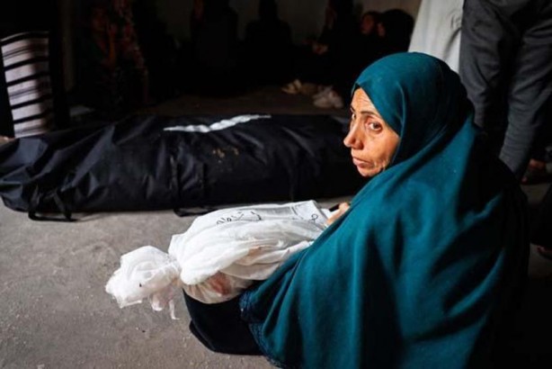 Gözümüzün içine baka baka 'SOYKIRIM!' İsrail insanları diri diri yaktı!