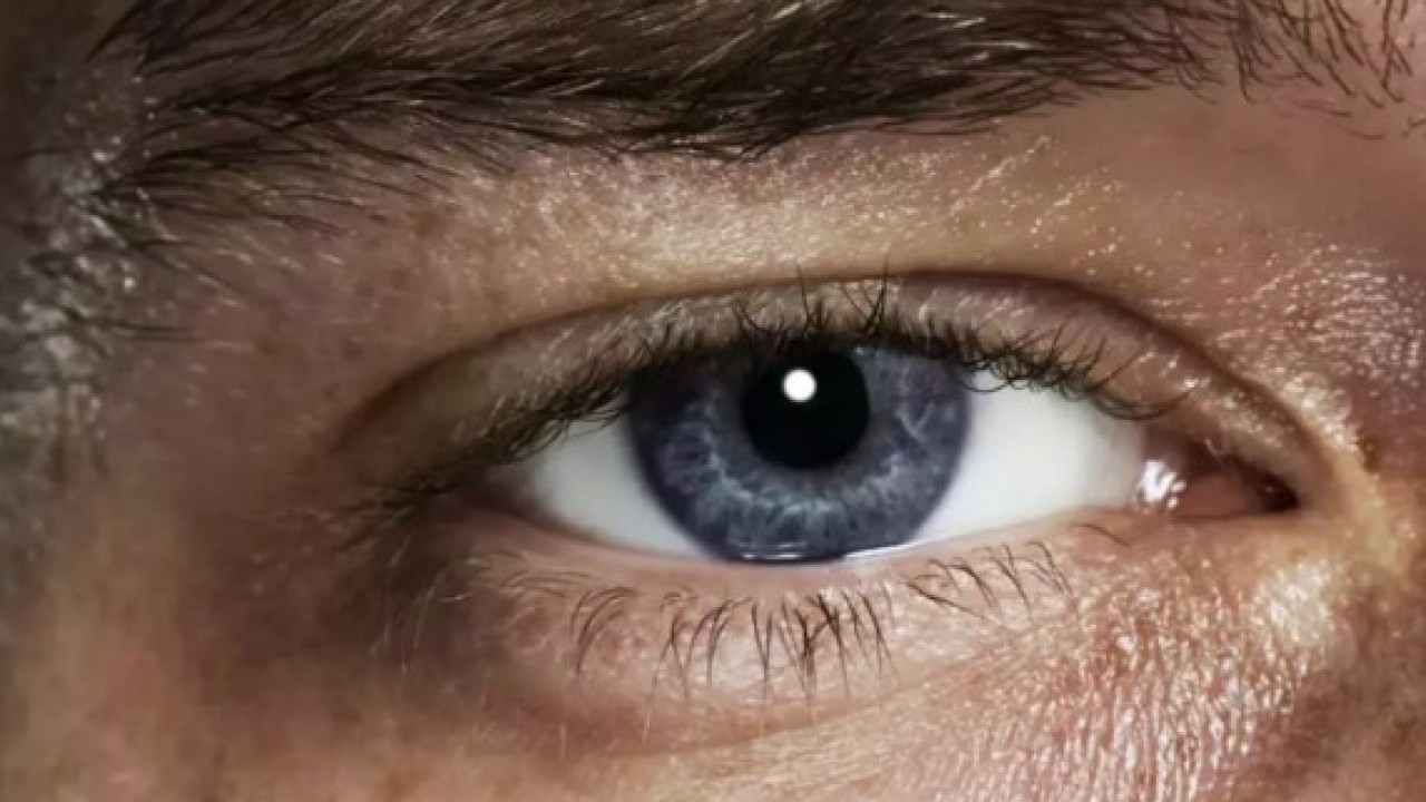 Gözünden çıkana doktorlar inanamadı: 8 ay farketmeden yaşamış!