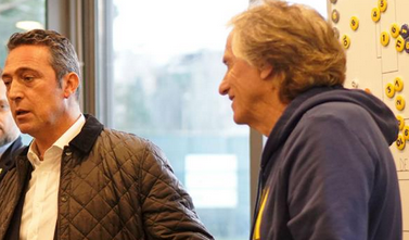 Gözünü toprak doyuracak! Herkes şok oldu: Bu neyin kafası böyle.. Bi bitmedi artık!