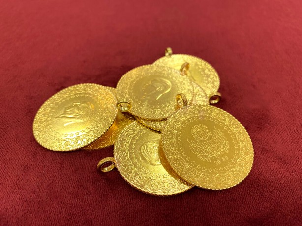 Foto - 'Gram altın 1600 lira değil' diyen Hatice Kolçak gerçek rakamı açıkladı! Kapalıçarşı'ya gidenler şok olacak