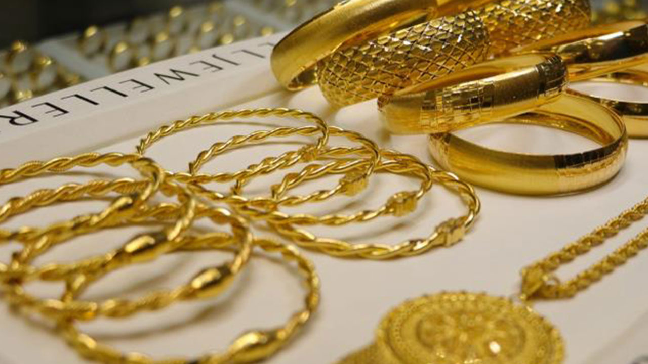 Foto - Gram altın 750 lira birden değişecek! Tahminlerinde hiç yanılmayan isim tarih verdi
