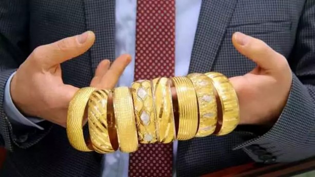 Foto - Gram altın tahminini acil olarak revize etti! Son öngörüsü dudak uçuklattı