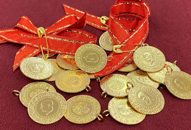 Foto - Gram altınla ilgili gelen son tahmin şaşırttı: Rakam 700 lira birden değişecek, altını olan bunu yapsın